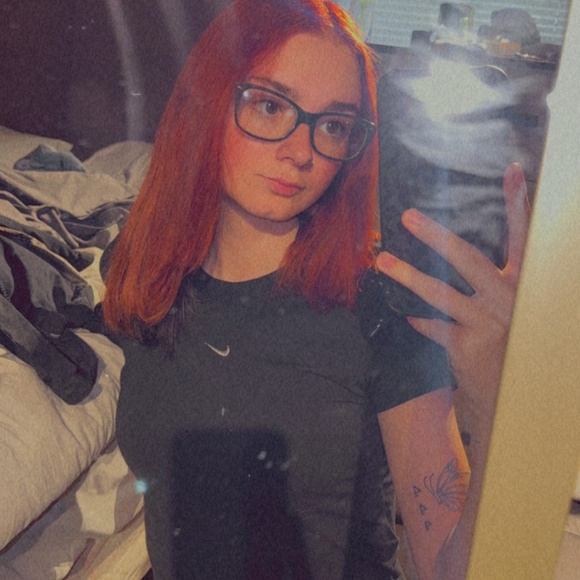 Meet your Posher, Krista - Picture 1 of 1